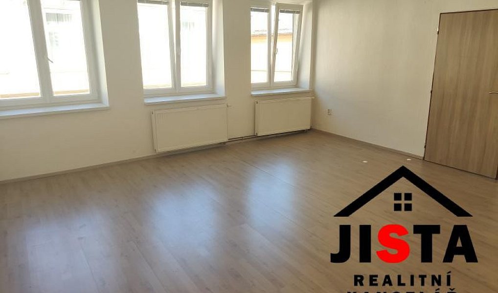 Pronájem bytu 2+kk 70 m², Šternberk – náhled fotky 9