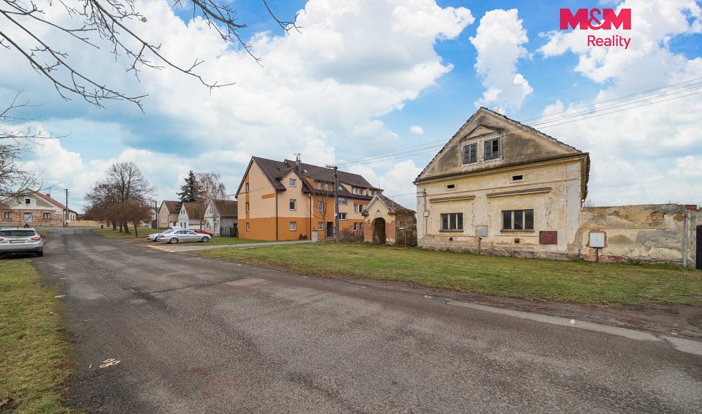 Prodej domu 124 m² s pozemkem 588 m², Úherce – náhled fotky 12