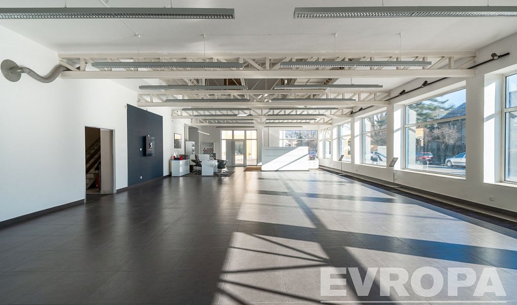 Prodej výrobních prostor 1 279 m², Vrchlabí – náhled fotky 4