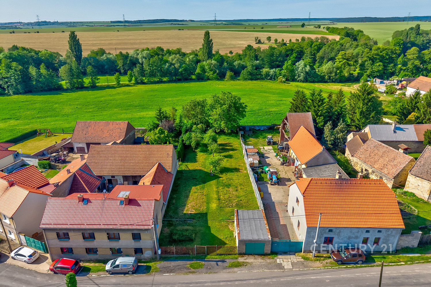 Prodej stavebního pozemku 1 088 m² — photo 2