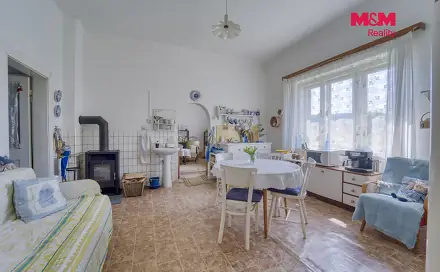 Prodej domu 203 m² s pozemkem 2 654 m², Kařez, okres Rokycany