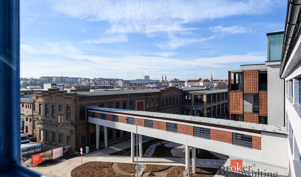 Pronájem kanceláře 219 m², Plzeň – náhled fotky 2