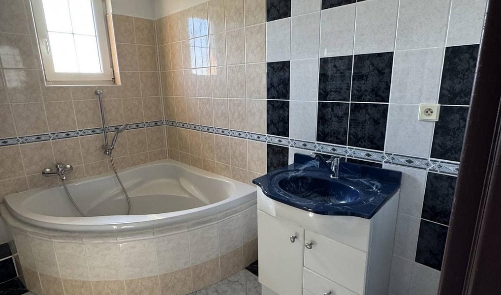 Prodej domu 233 m² s pozemkem 1 491 m², Český Těšín – náhled fotky 12