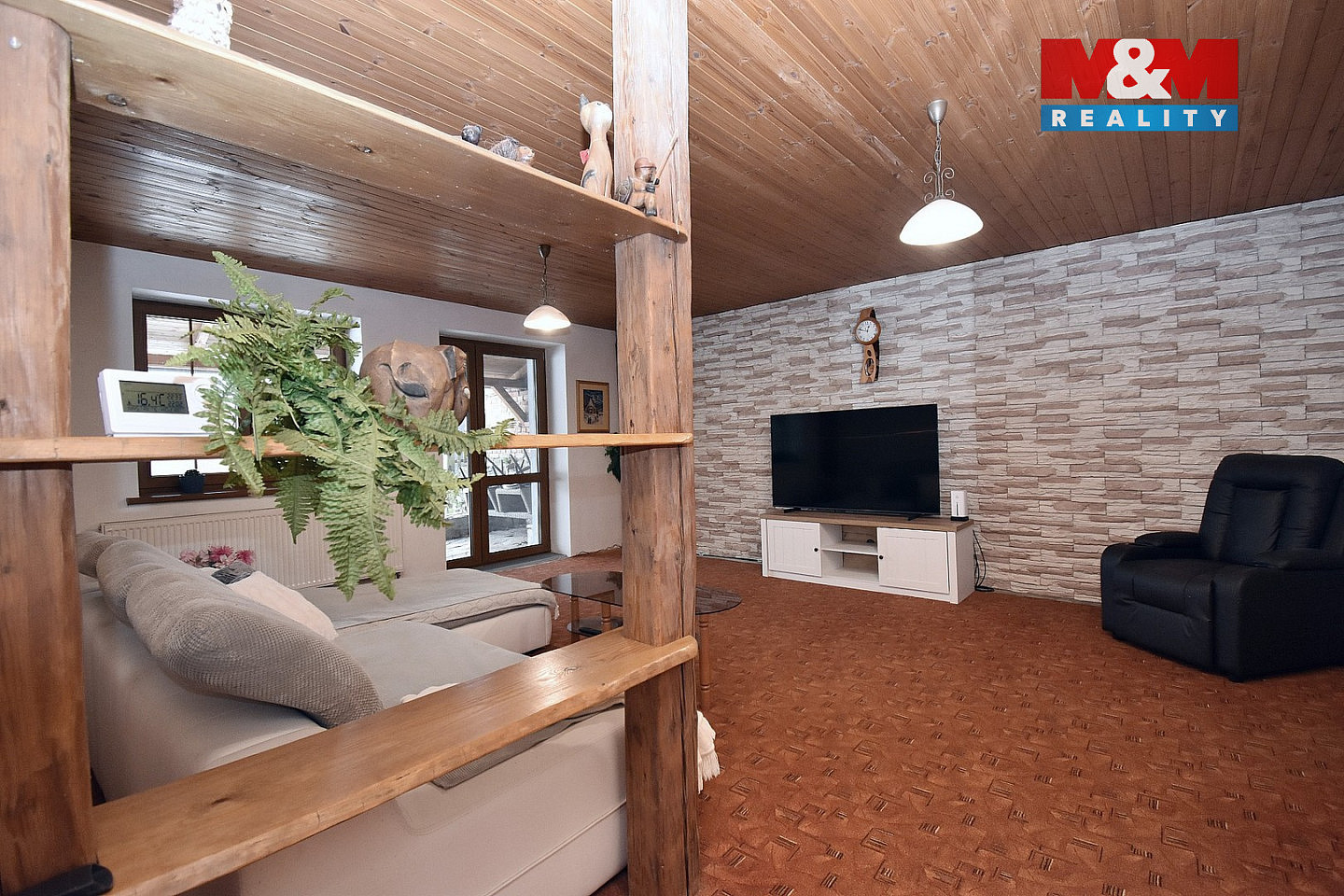 Prodej domu 320 m² s pozemkem 2 079 m² – fotografie 3