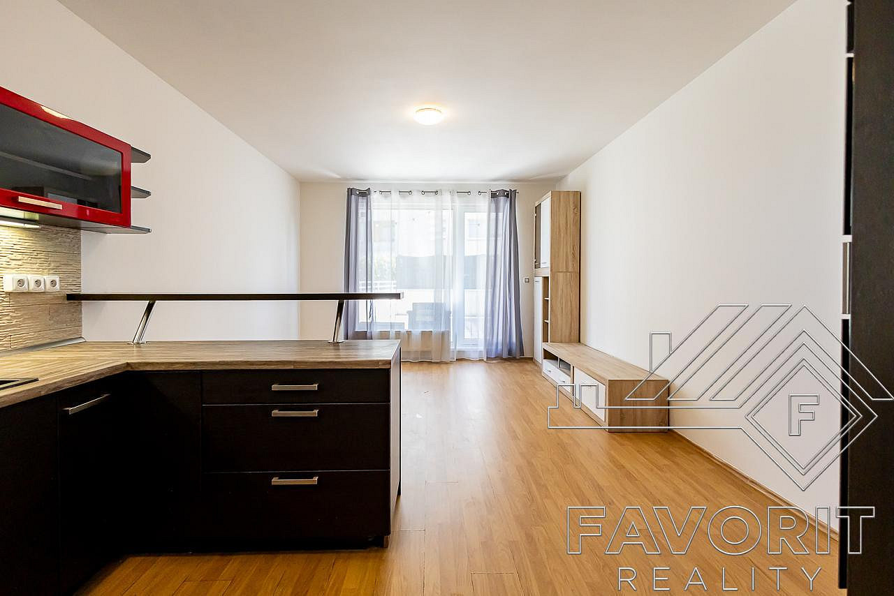 Pronájem bytu 2+kk 57 m² – fotografie 3