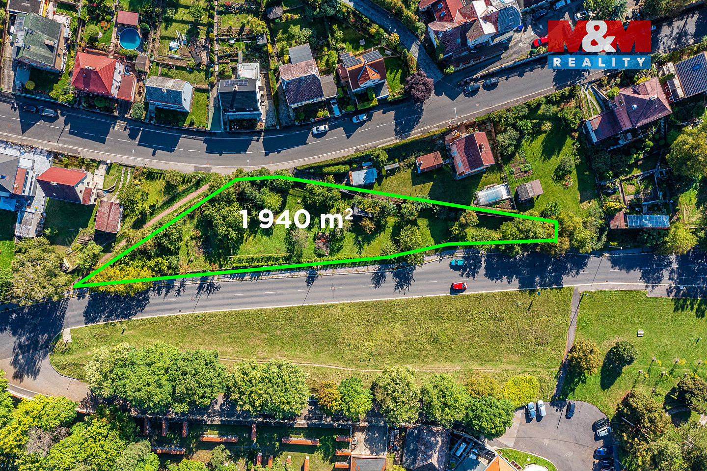 Prodej stavebního pozemku 1 940 m² – fotografie 2