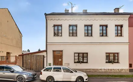 Prodej domu 240 m² s pozemkem 489 m², Štefánikova, Postoloprty, okres Louny
