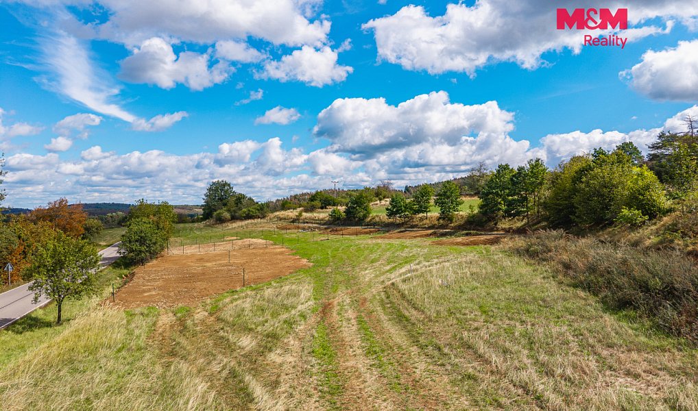 Prodej stavebního pozemku 1 041 m², Milešov – náhled fotky 3