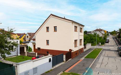 Prodej domu 276 m² s pozemkem 295 m², Korandova, České Budějovice - České Budějovice 4