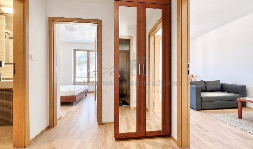 Pronájem bytu 2+kk 45 m², Praha – náhled fotky 10