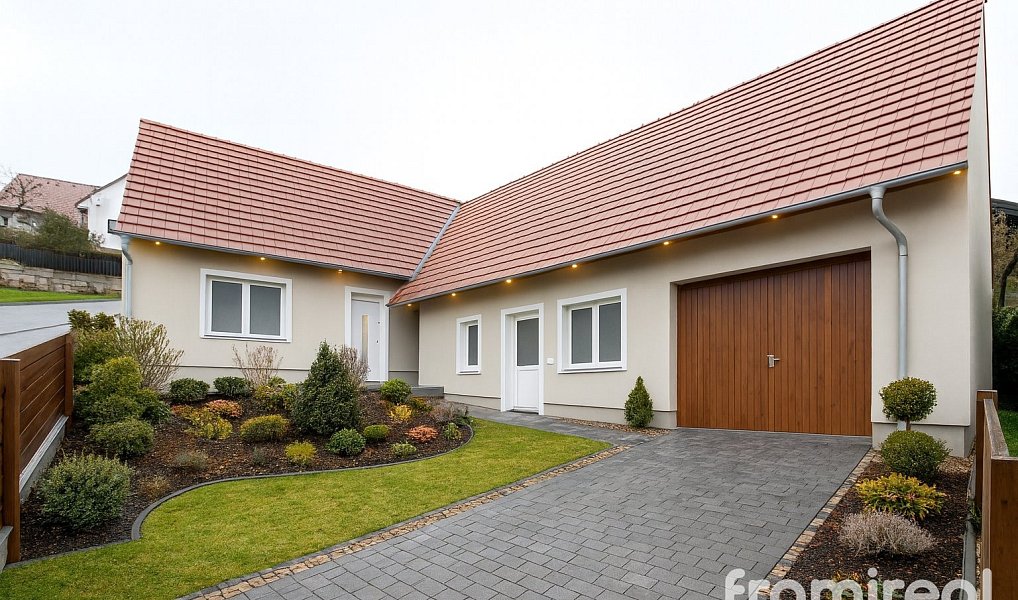 Prodej domu 109 m² s pozemkem 418 m², Kaly – náhled fotky 2