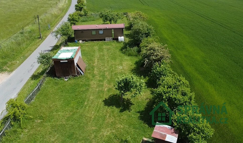 Prodej stavebního pozemku 972 m², Velečín – náhled fotky 6