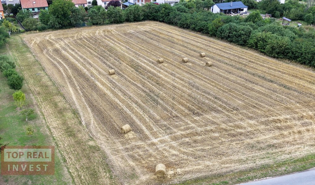 Prodej stavebního pozemku 1 220 m², Kroměříž – náhled fotky 2