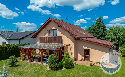 Prodej domu 195 m² s pozemkem 813 m², Za cihelnou, Statenice - Černý Vůl, okres Praha-západ