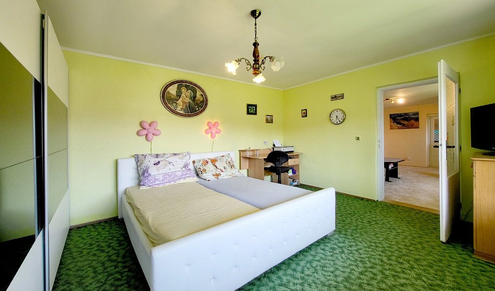 Prodej domu 105 m² s pozemkem 2 023 m², Kožušice – náhled fotky 8
