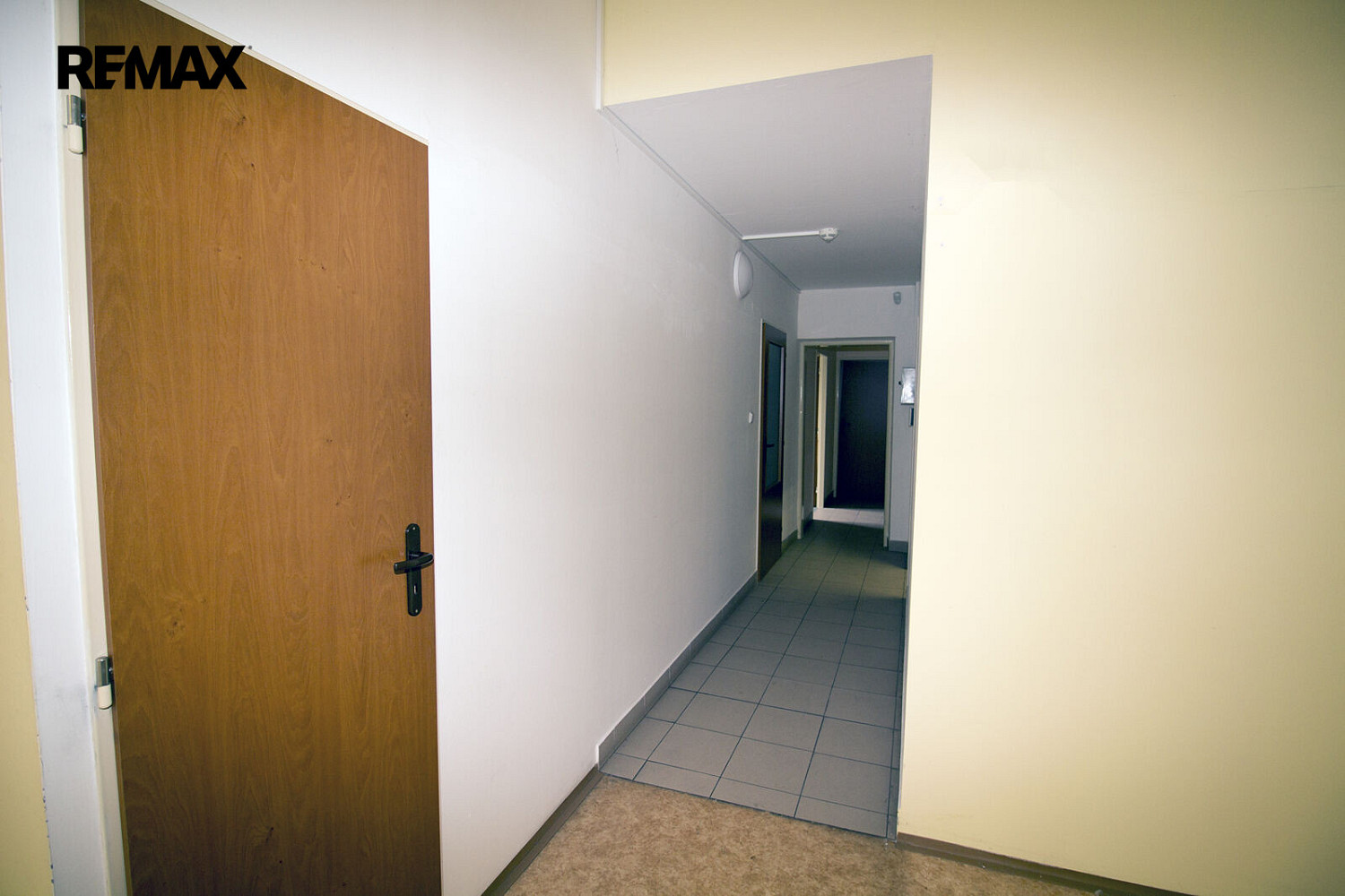 Pronájem obchodních prostor 126 m² – fotografie 4