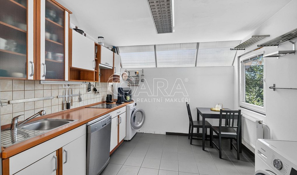 Prodej výrobních prostor 585 m², Brno – náhled fotky 11