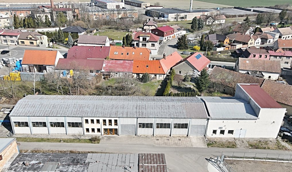 Prodej výrobních prostor 996 m², Chrast – náhled fotky 4