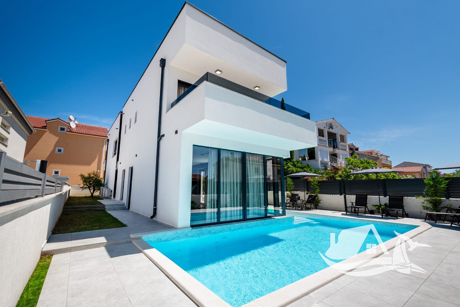 Prodej domu 237 m² s pozemkem 411 m²