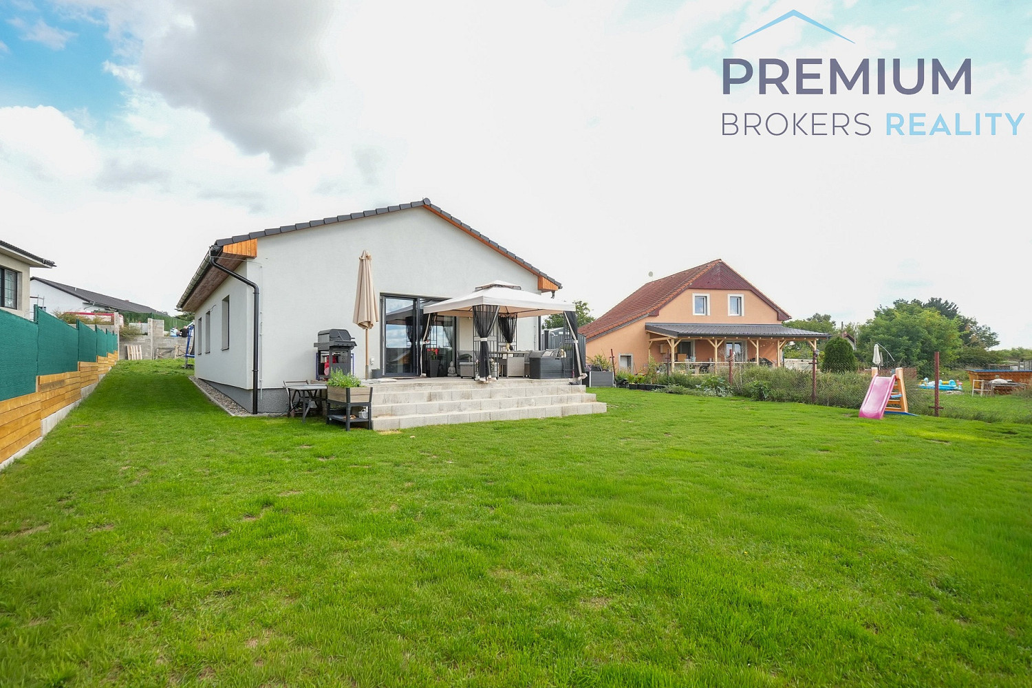 Prodej domu 122 m² s pozemkem 800 m²