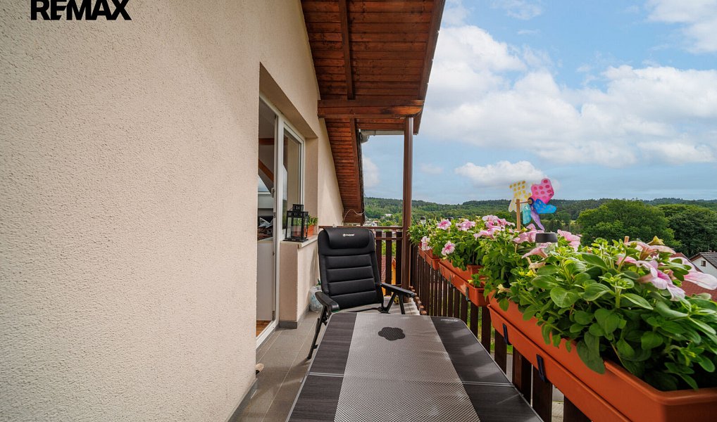 Prodej bytu 2+1 69 m², Nová Role – náhled fotky 22