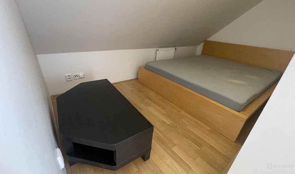 Prodej bytu 3+1 93 m², Praha – náhled fotky 17