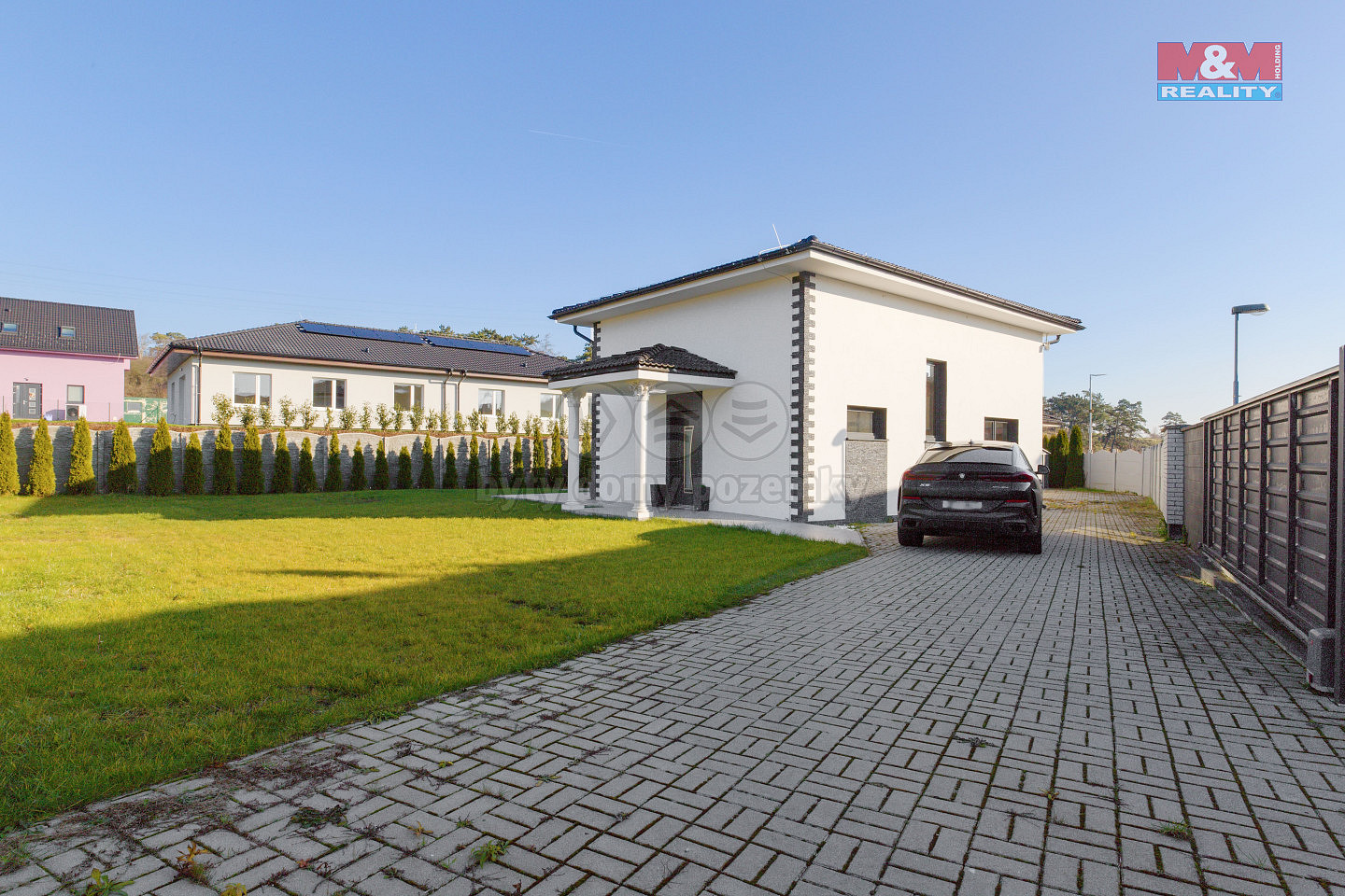 Prodej domu 234 m² s pozemkem 902 m² – fotografie 2