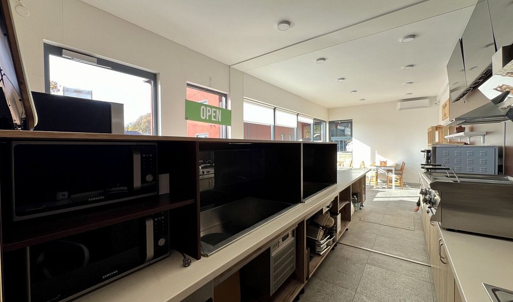Pronájem komerčního objektu (jiného typu) 38 m², Ostrov – náhled fotky 16