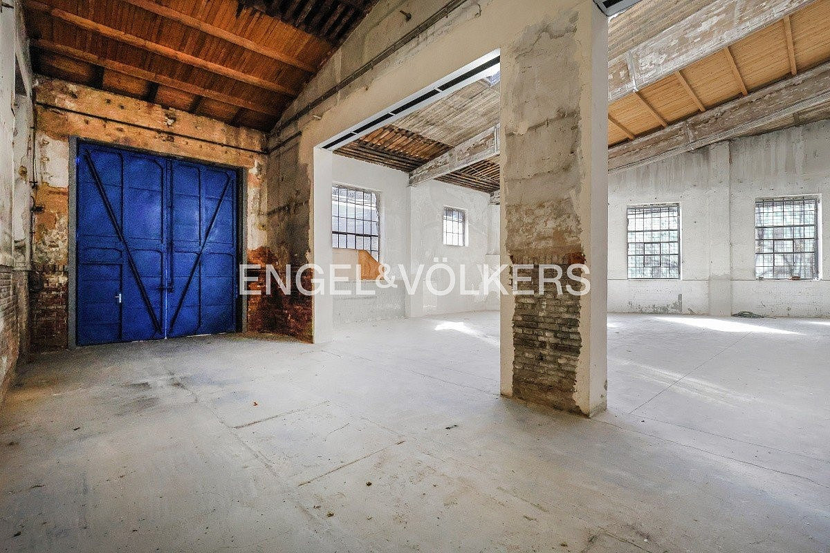 Pronájem velkokapacitního skladu 295 m², Plzeň-Východní Předměstí – další