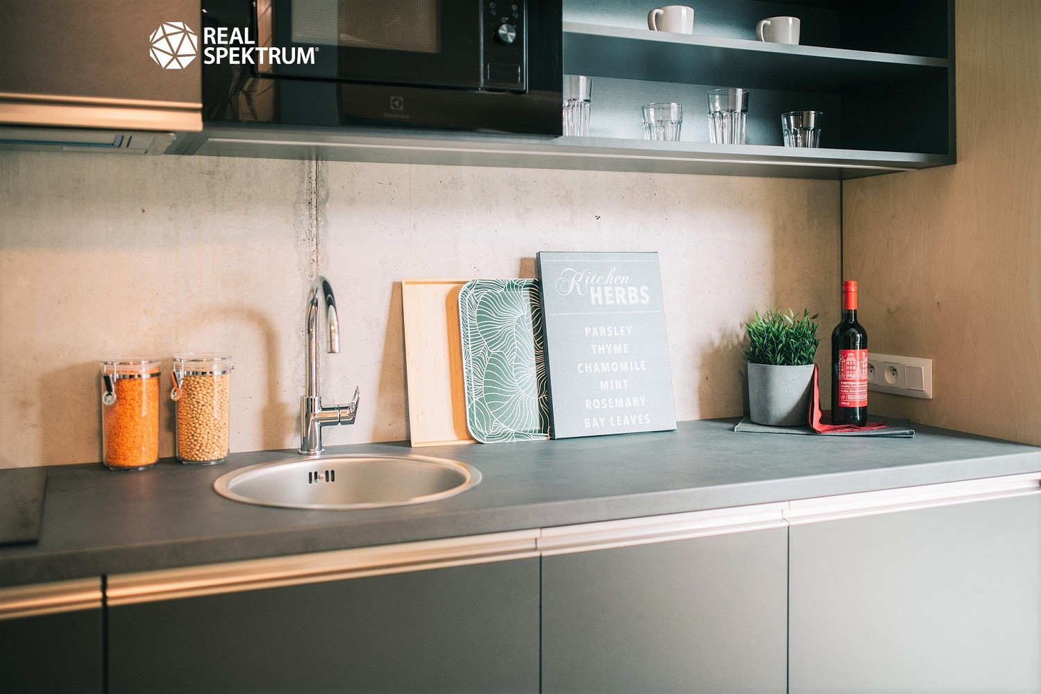 Pronájem bytu 1+kk 24 m² — photo 3