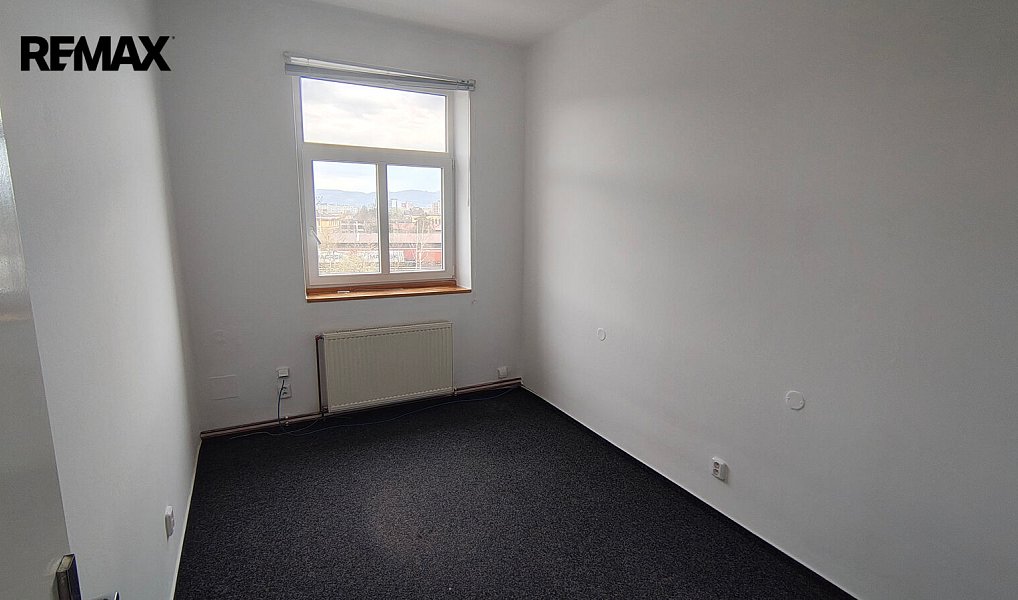Pronájem kanceláře 256 m², Děčín – náhled fotky 8