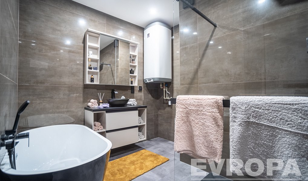 Prodej bytu 3+kk 80 m², Vochov – náhled fotky 12