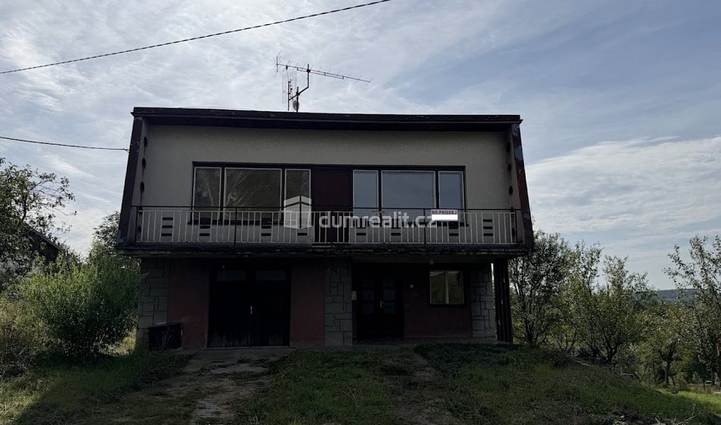 Prodej domu 180 m² s pozemkem 1 137 m², Svárov – náhled fotky 3