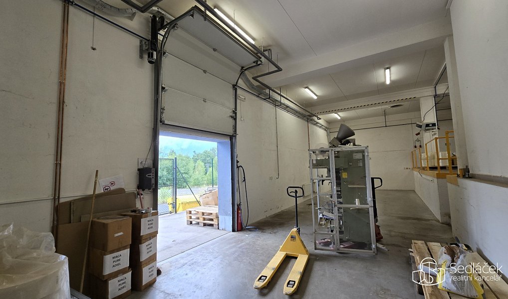 Pronájem výrobních prostor 876 m², Sokolov – náhled fotky 9