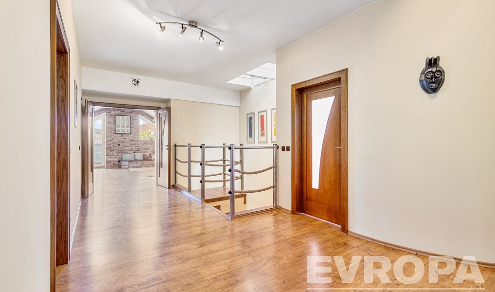 Prodej domu 375 m² s pozemkem 772 m², Nové Město na Moravě – náhled fotky 21