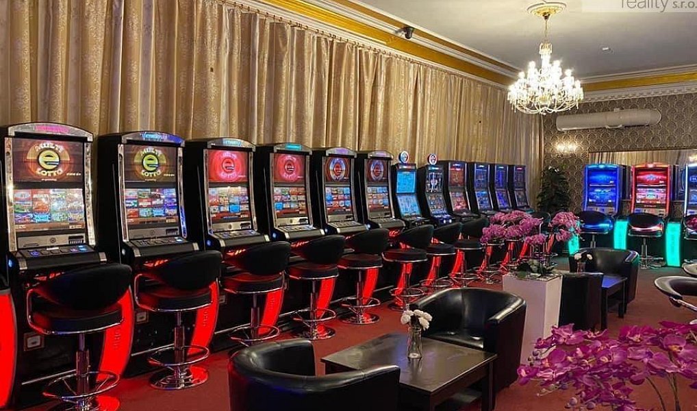 Pronájem restaurace 250 m², Teplice – náhled fotky 7