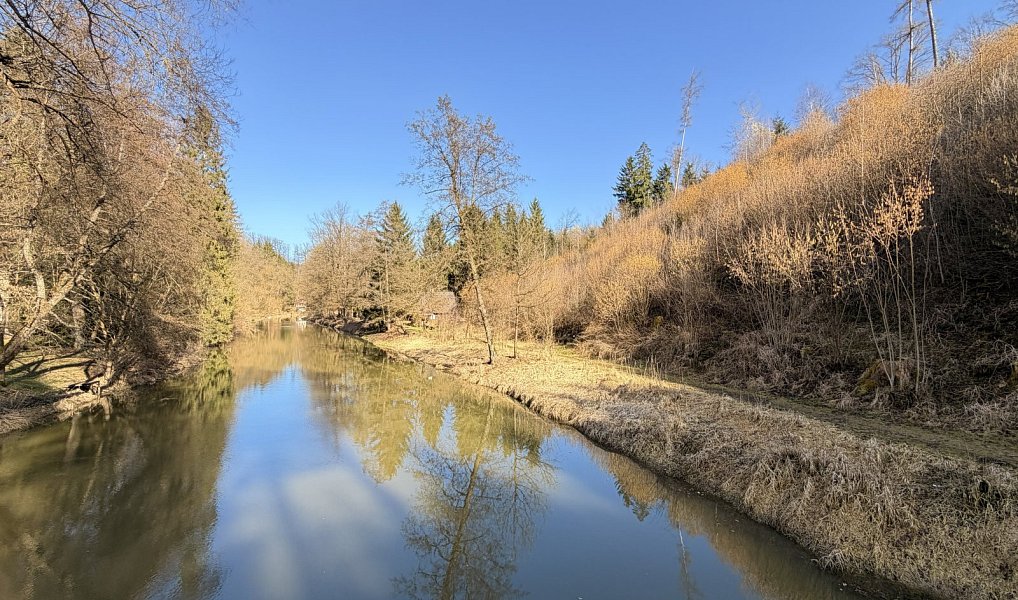Prodej chaty/chalupy 20 m² s pozemkem 220 m², Římov – náhled fotky 10