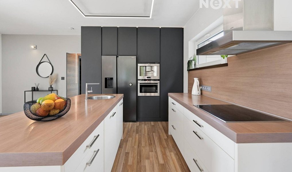 Prodej domu 180 m² s pozemkem 491 m², Jenštejn – náhled fotky 4