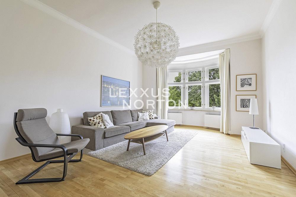 Pronájem bytu 3+1 108 m² — photo 2