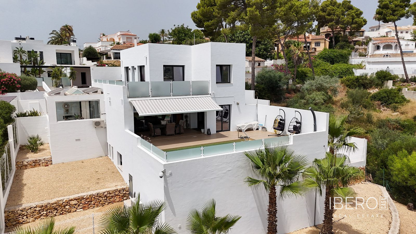 Prodej domu 344 m² s pozemkem 1 046 m²