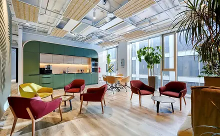 Pronájem kanceláře 620 m², Generála Píky, Praha 6 - Dejvice