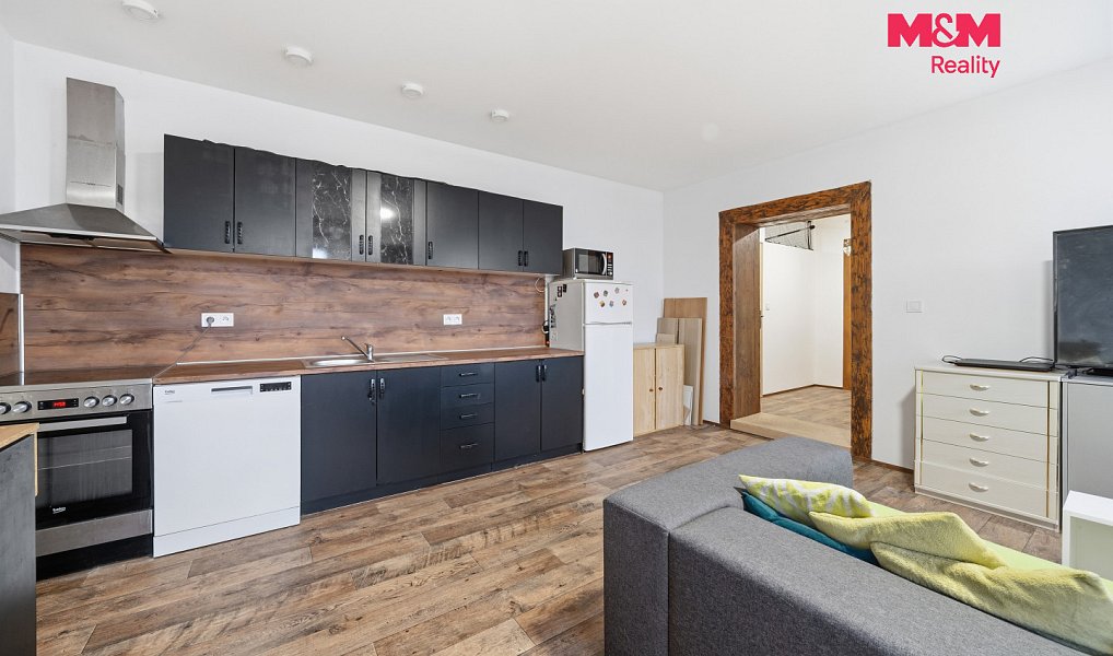 Prodej nájemního domu, činžáku 454 m², Jaroměř – náhled fotky 8