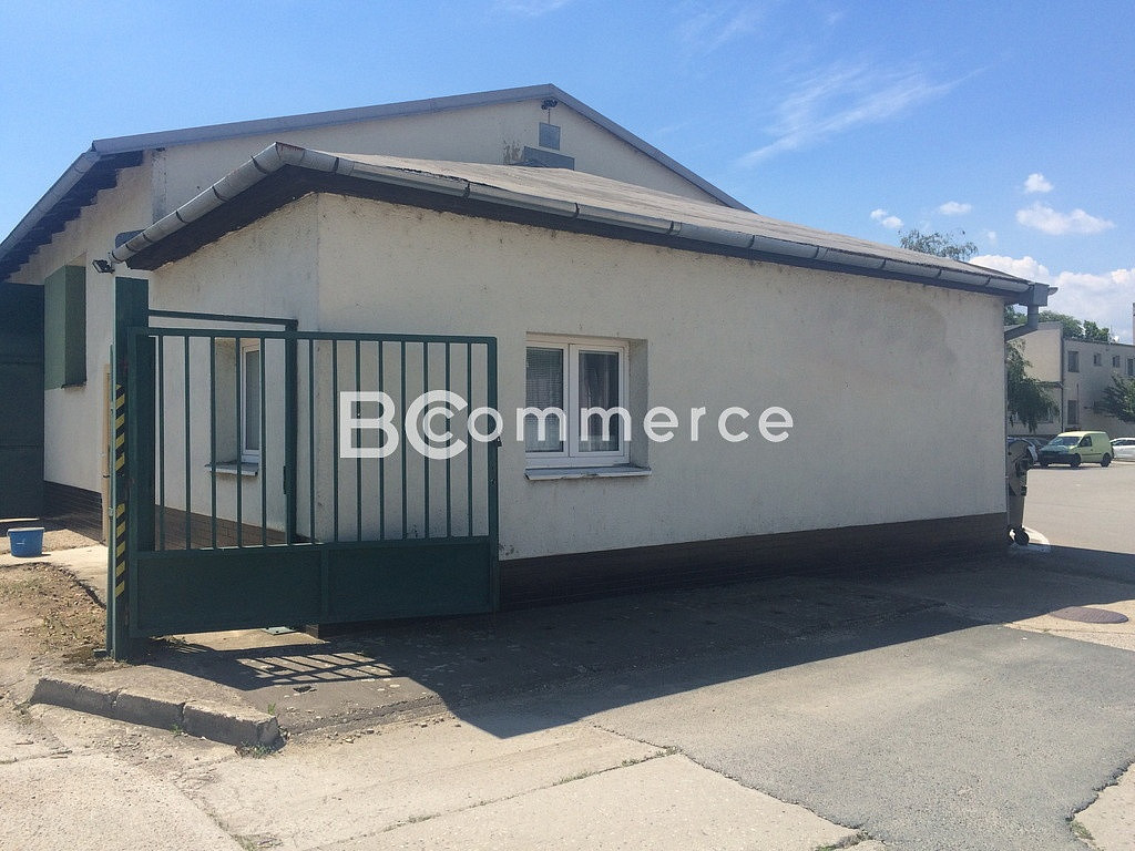 Pronájem skladovacích prostor 598 m² – fotografie 4