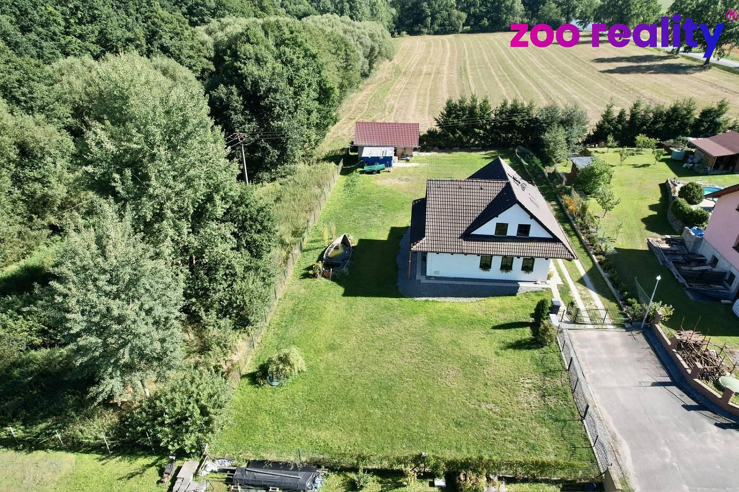 Prodej domu 145 m² s pozemkem 1 434 m² – fotografie 2