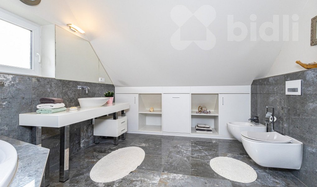 Prodej domu 205 m² s pozemkem 809 m², Jesenice – náhled fotky 18