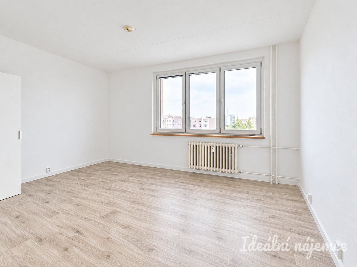 Pronájem bytu 2+kk 46 m² – fotografie 3