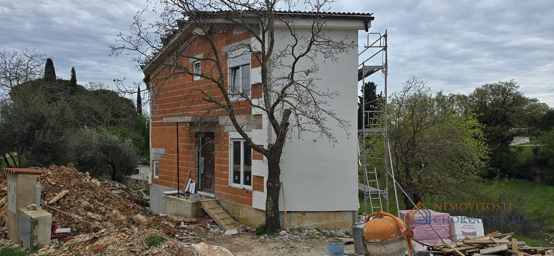 Prodej domu 120 m² s pozemkem 4 187 m² – pohled 4