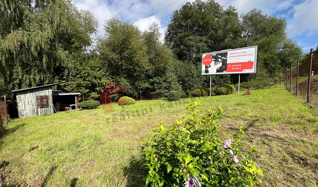 Pronájem zahrady 395 m², Benešov – náhled fotky 2