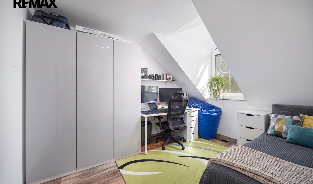 Prodej domu 104 m² s pozemkem 105 m², Líbeznice – náhled fotky 16
