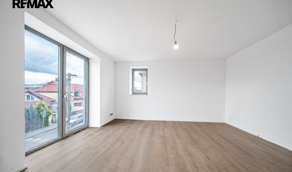 Prodej bytu 3+kk 103 m², Moravany – náhled fotky 12
